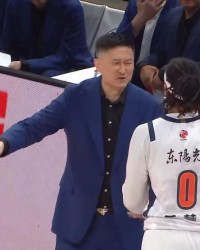 爱游戏体育app下载-机会来了！广东队有望挖走“三王炸”，这才是杜锋的夺冠底牌？